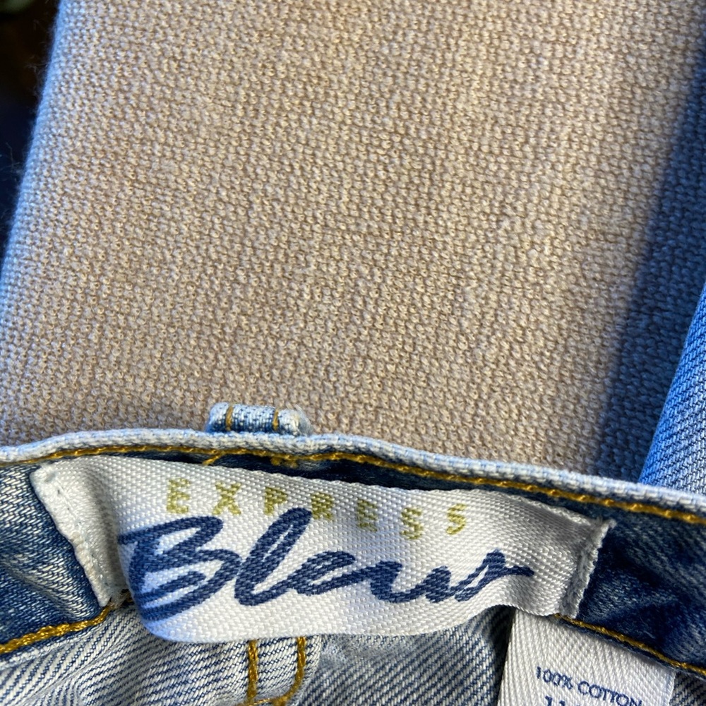Express Vintage flare jeans💵 - Picture 7 of 8